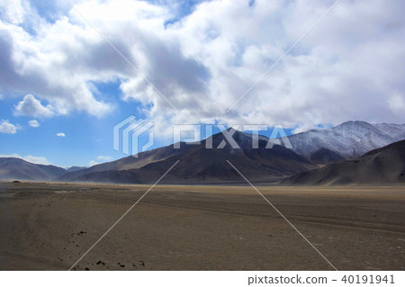 Valley near Hanle village, Ladakh, Jammu Kashmir Valley near Hanle village, Ladakh, Jammu Kashmir 40191941