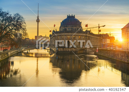 Berlin at sunny sunrise 40192347