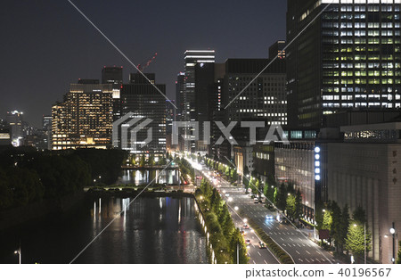日本東京都市風景我想看皇宮，日比谷通和商業區（夜景） 40196567