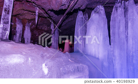 Fumitake windhole _ passage 1 40198929