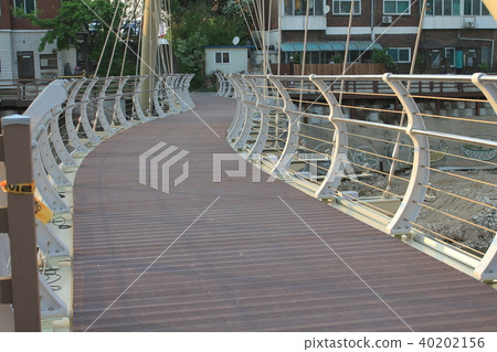 Beautiful nature and structures 40202156