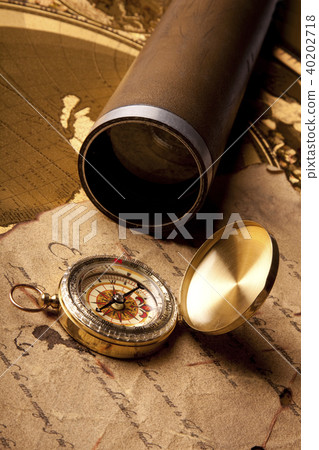 Golden Compass, navigation equipment Golden Compass, navigation equipment 40202718