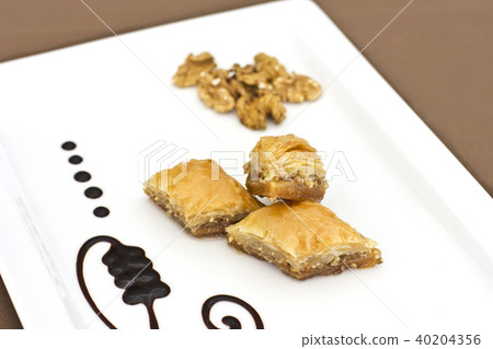 Traditional oriental dessert - baklava with pistac 40204356