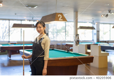 Billiard image woman hustler 40205906
