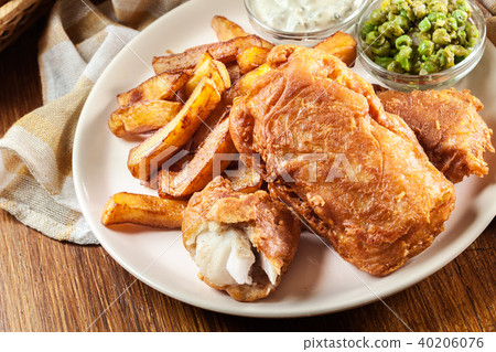 Traditional fish in beer batter and chips Traditional fish in beer batter and chips 40206076