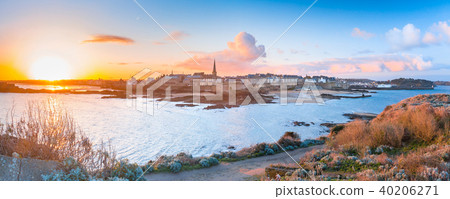 Medieval fortress Saint-Malo, Brittany, France 40206271