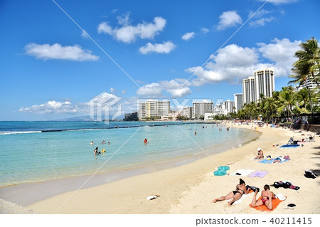 Holidays in Hawaii 40211415