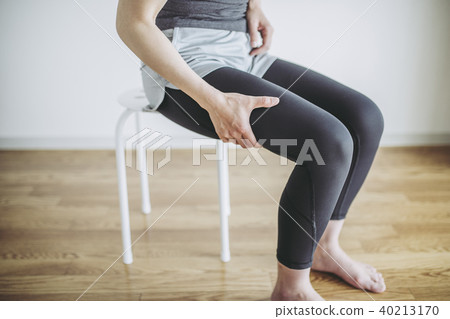 Painful female body parts 40213170