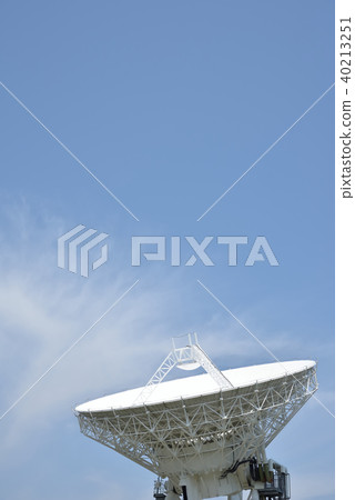 Radio telescope for astronomical observation Radio telescope for astronomical observation 40213251