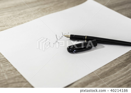 English and pen English and pen 40214186