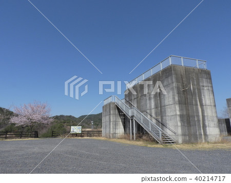 An observation deck of the Osatogawa dam prospect park (March 2018 Mizunami City, Gifu Prefecture) 40214717