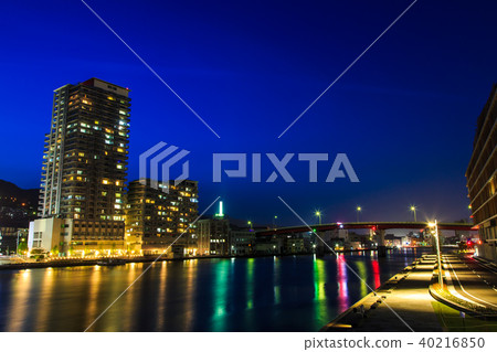 Night view of Nagasaki Port from the open space in front of Nagasaki Prefectural Office [Nagasaki City, Nagasaki Prefecture] 40216850