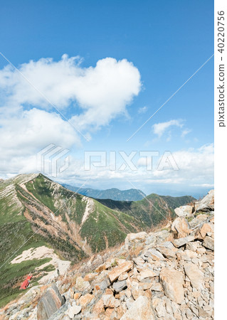 落在Mt. Changon山上 落在Mt. Changon山上 40220756
