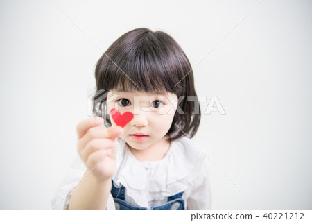 Cute girl 40221212