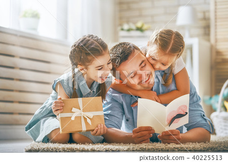 daughters congratulating dad daughters congratulating dad 40225513