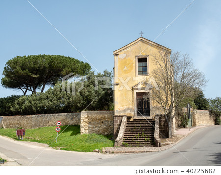 Church of St. Ursula in Sassari 40225682