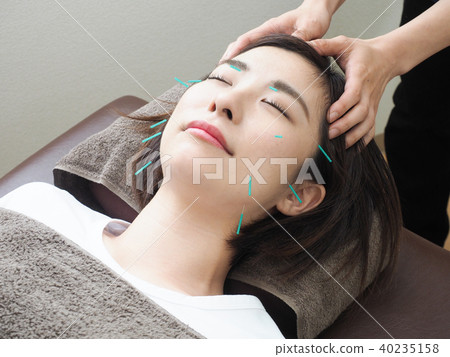 做美容鬍子的女人(射擊合作鮑勃) 做美容鬍子的女人(射擊合作鮑勃) 40235158