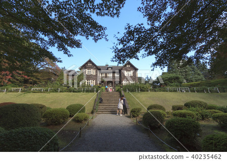 Garden scenery (Tokyo, old Furukawa garden, autumn) 40235462