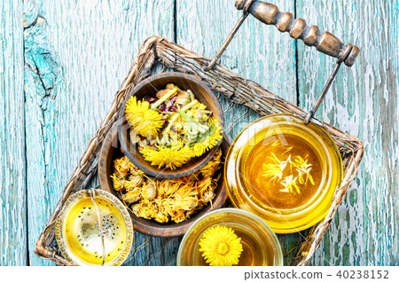 Healthy dandelion honey and tea 40238152