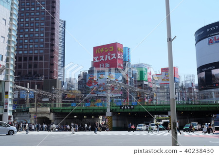 Under Shinjuku guard 40238430