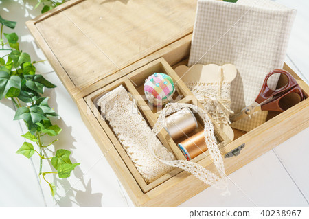 Lifestyle terrace sewing 40238967