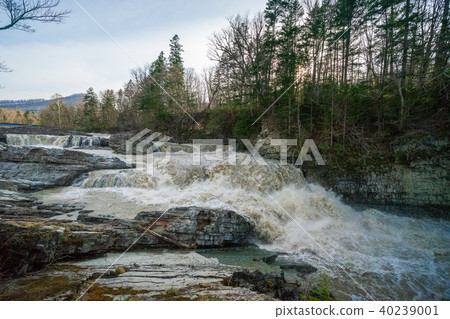 Ashibetsu 3-chome瀑布 40239001