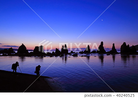 清晨碼頭岩 清晨碼頭岩 40240525