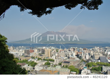 從春天的鹿兒島縣城山天文台觀看櫻島 40241120