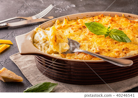 Mac and cheese, american style pasta Mac and cheese, american style pasta 40246541