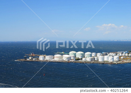 The sea and the complex Chiba Port The sea and the complex Chiba Port 40251264