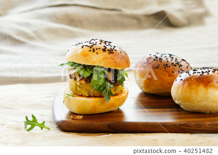 vegeterian burgers with beetroot and cheakpea vegeterian burgers with beetroot and cheakpea 40251482