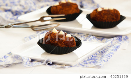 Rum balls of vanilla biscuit with cocao powder 40251539