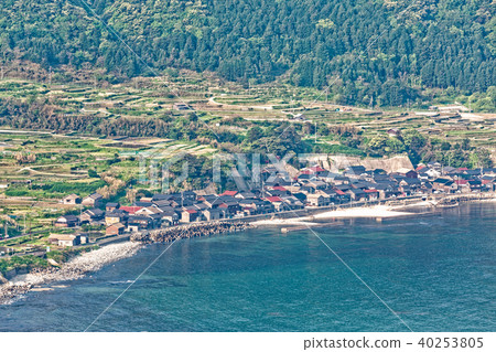 The view from Kagega 40253805