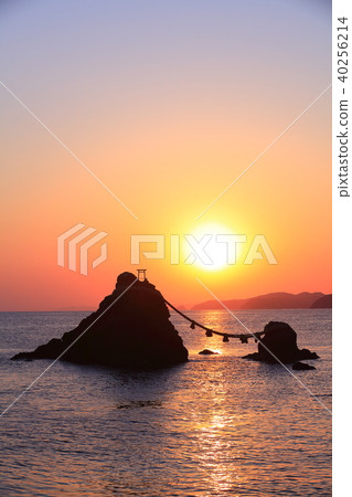 Futamiura couple's morning sun 40256214