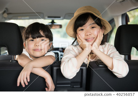 Family drive Children in the car 40256857