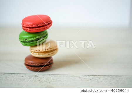 Colorful macaroons or macaron  40259044