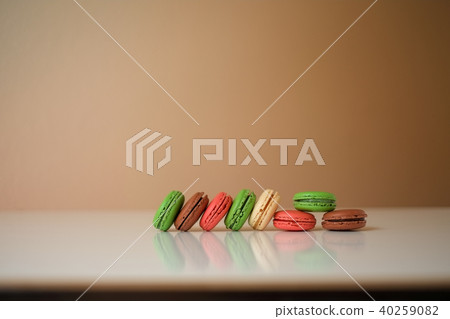 Colorful macaroons or macaron Colorful macaroons or macaron 40259082
