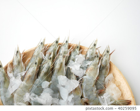 raw decorative shrimps .frozen and fresh protein.  40259095