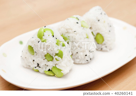 Edamame's Rice Ball 40260141