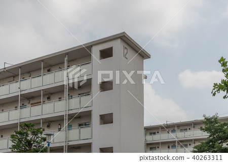 Apartment complex Apartment complex 40263311