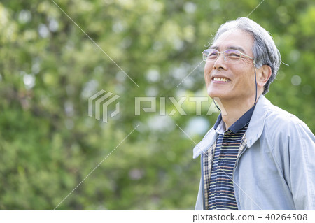 Image of senior, male, one person, smile Image of senior, male, one person, smile 40264508