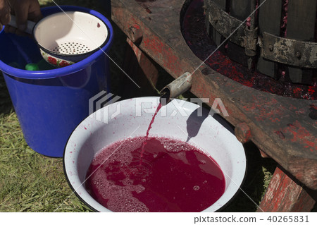 Fresh grape juice. Fresh grape juice. 40265831