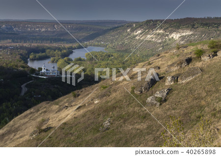 View of the river. View of the river. 40265898