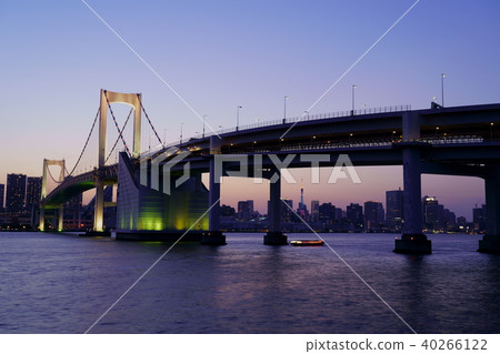 Twilight Tokyo Bay and Illuminated Rainbow Bridge Twilight Tokyo Bay and Illuminated Rainbow Bridge 40266122