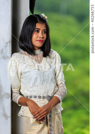 Woman with Thai Traditional Dress King Rama 5 Woman with Thai Traditional Dress King Rama 5 40266755