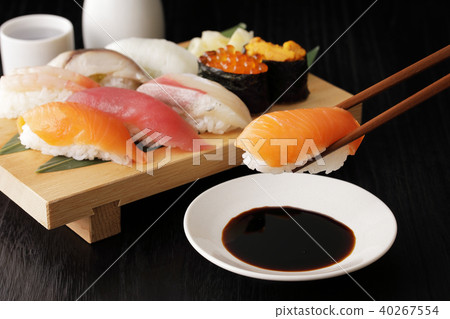 sushi sushi 40267554