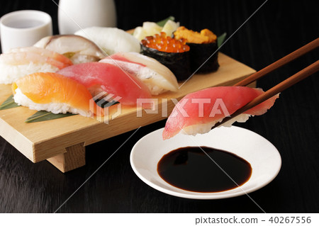 sushi sushi 40267556