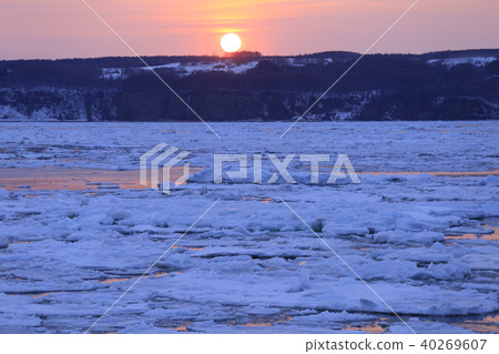 Abashiri冰川旅遊破冰船在Orora的日落巡航看見的冰川 Abashiri冰川旅遊破冰船在Orora的日落巡航看見的冰川 40269607