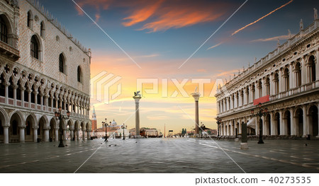 View on Palazzo Ducale  40273535