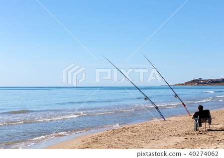 fishing in a calm day 40274062